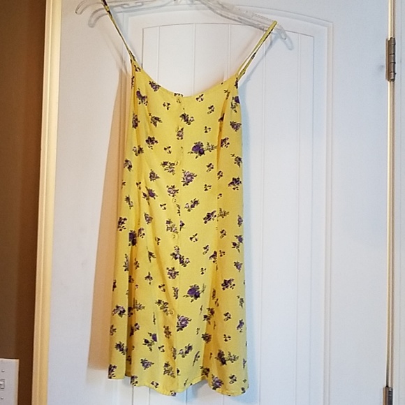 Sundress - Picture 2 of 4